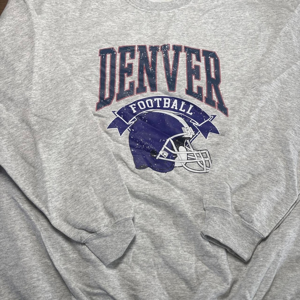Gildan grey weater